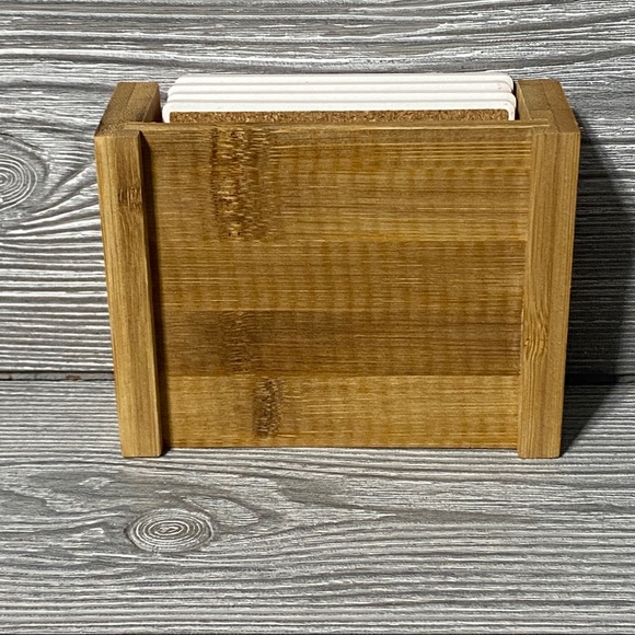 Kansas City Chiefs Coasters With Wood Caddy - Set Of 4 - Resin 4x4 Inch - New - Picture 4 of 11